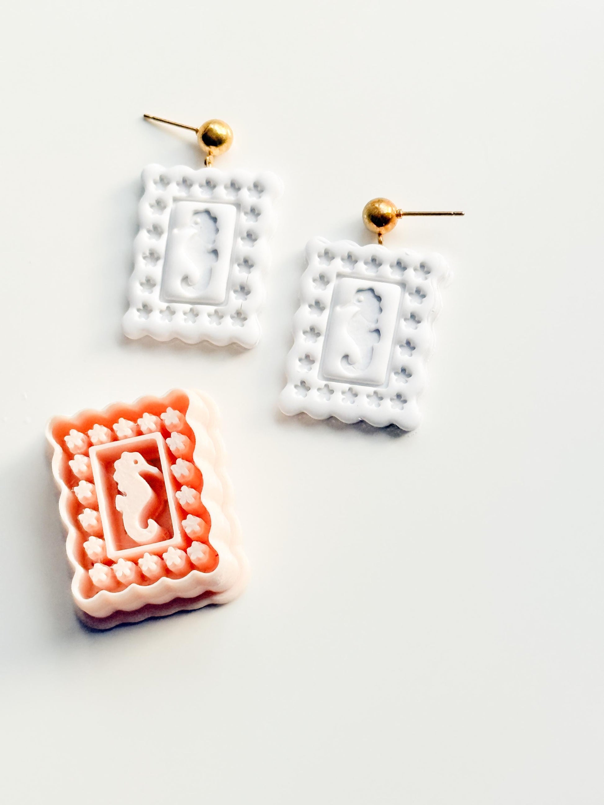 Dolli SeaHorse Cutter | Scallop Frame Earring Tool for Polymer Clay