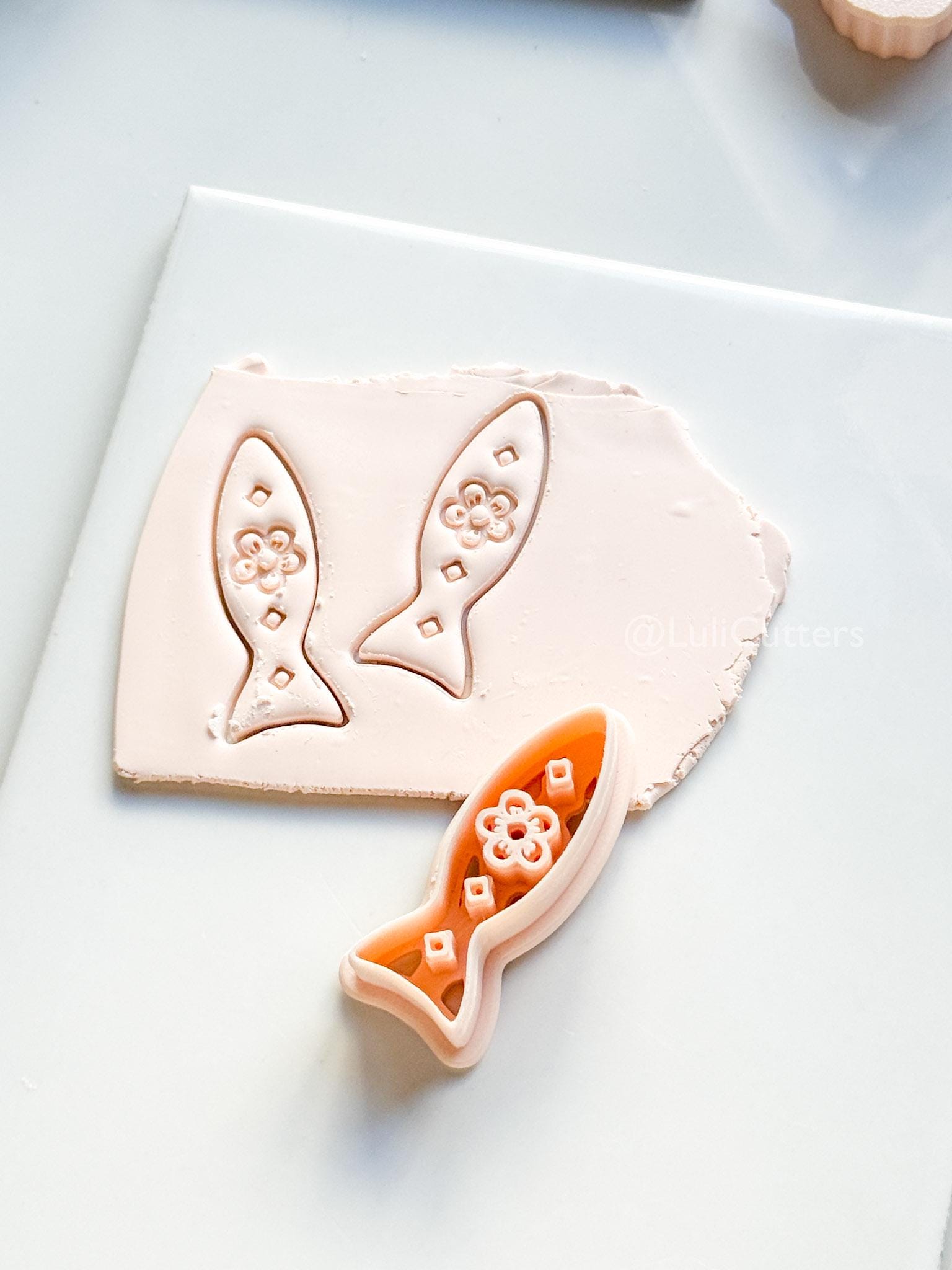 Sardine Chérie Cutter | Fish Bow Shape Tool for Polymer Clay