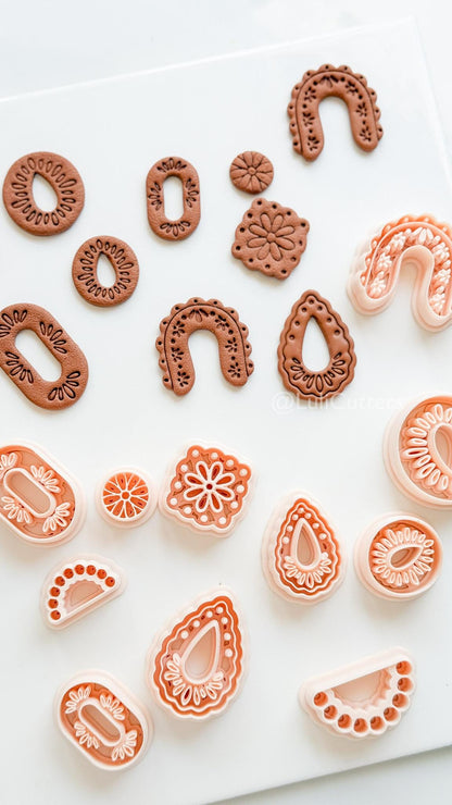Olya Oval Cutter : Ornamental Oval Shape for Polymer Clay Earrings