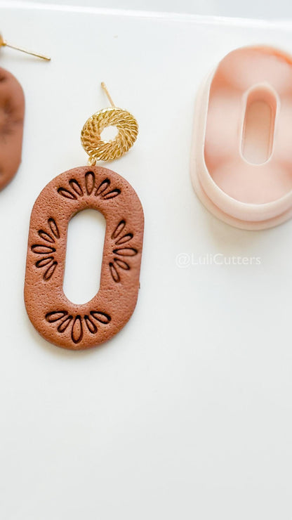 Olya Oval Cutter : Ornamental Oval Shape for Polymer Clay Earrings