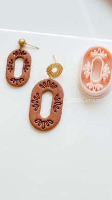 Olya Oval Cutter : Ornamental Oval Shape for Polymer Clay Earrings