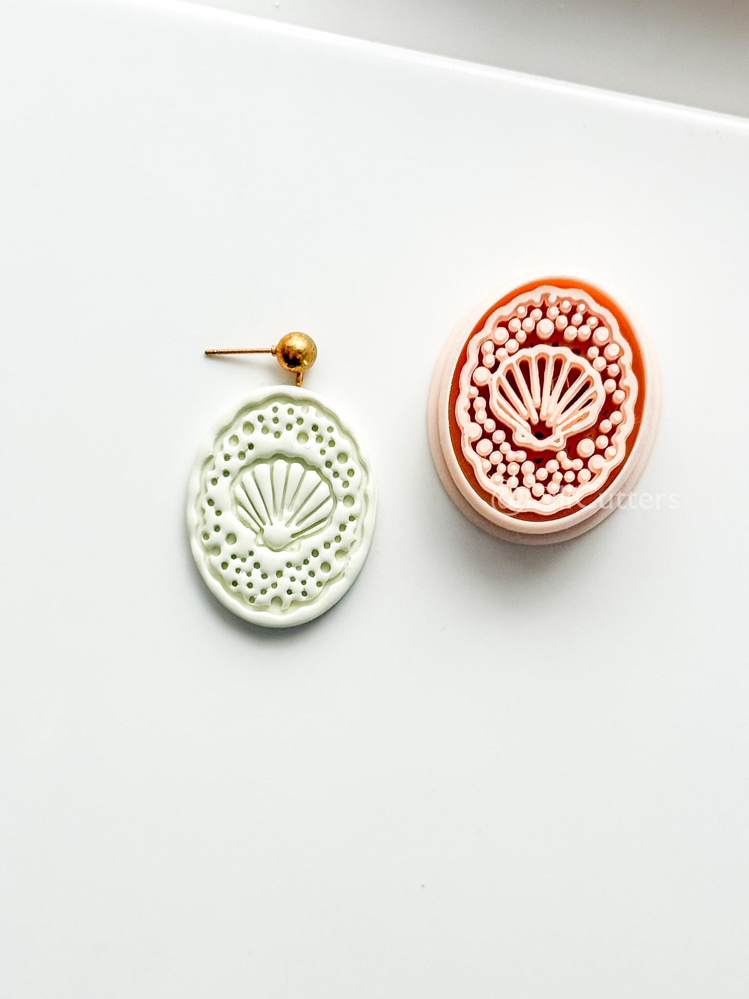 Shell Laura Cutter: Seashell with Pearl Frame for Polymer Clay