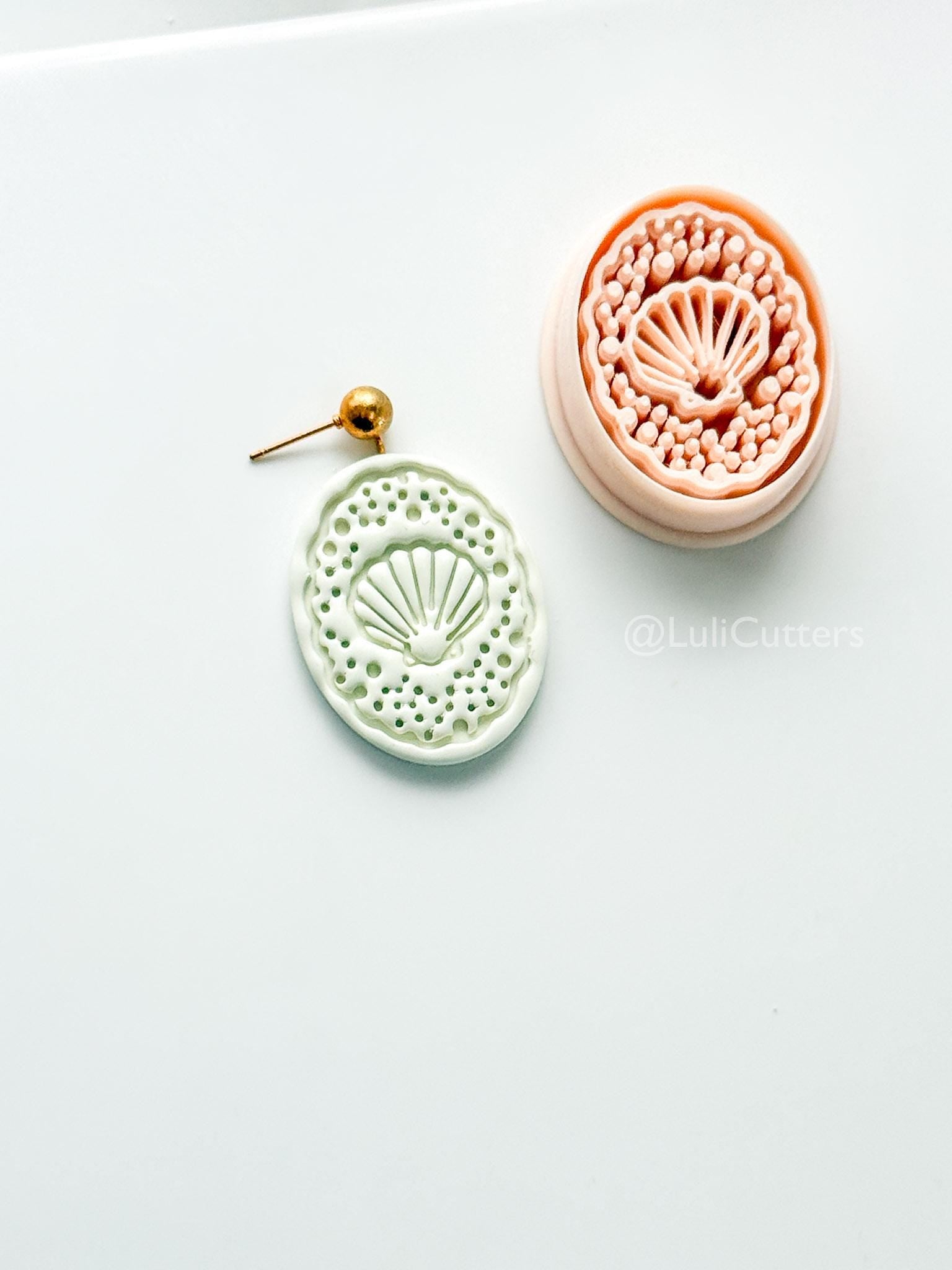 Shell Laura Cutter: Seashell with Pearl Frame for Polymer Clay