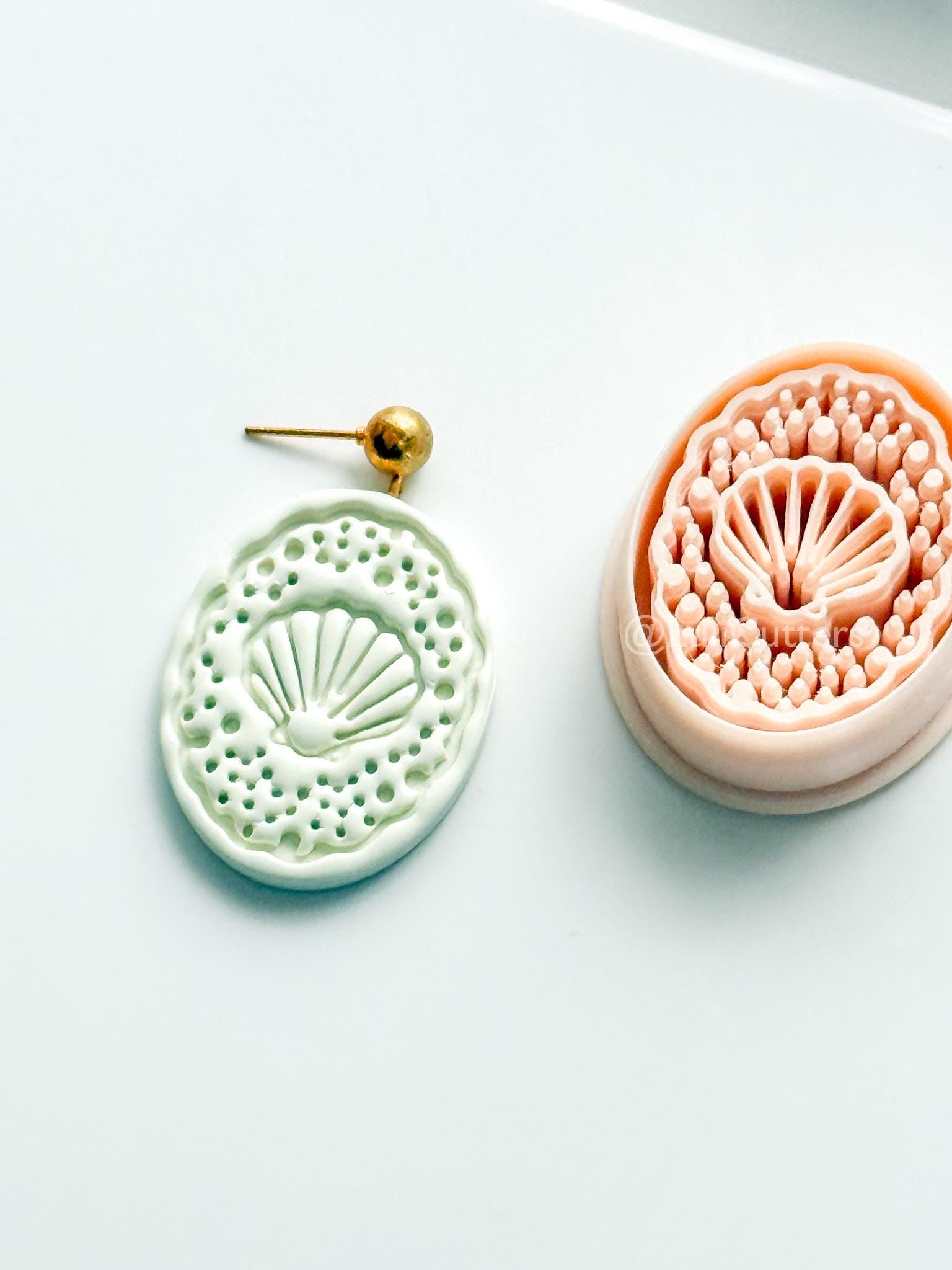 Shell Laura Cutter: Seashell with Pearl Frame for Polymer Clay
