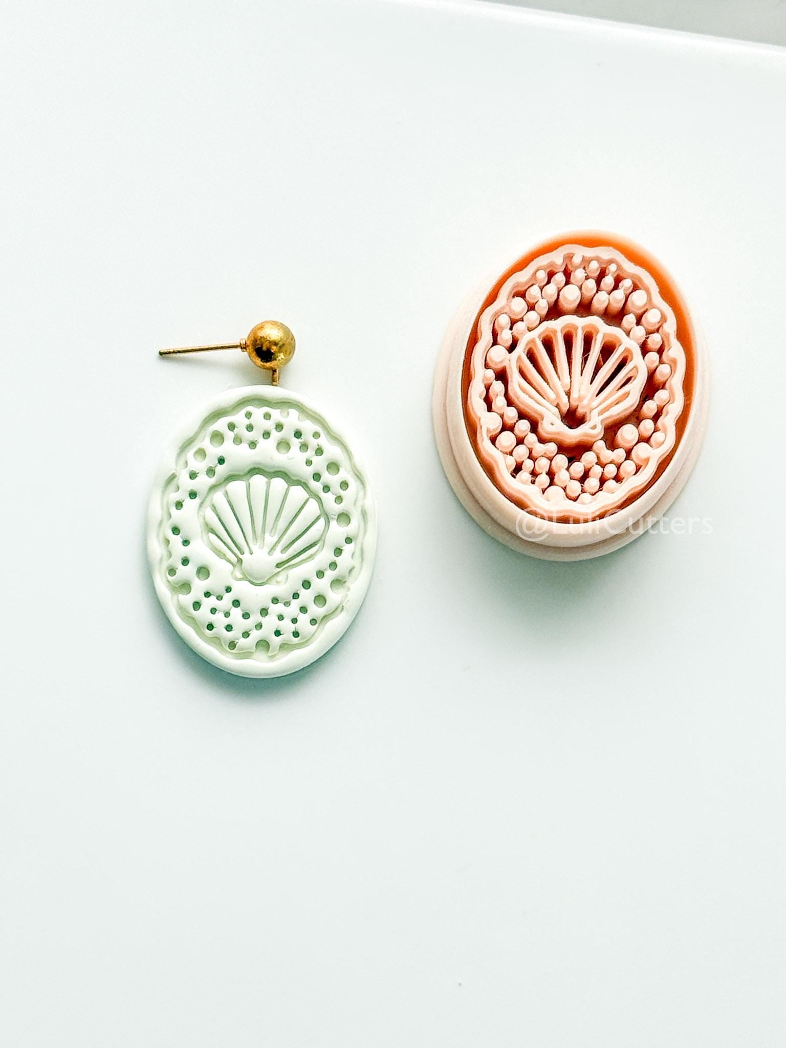 Shell Laura Cutter: Seashell with Pearl Frame for Polymer Clay