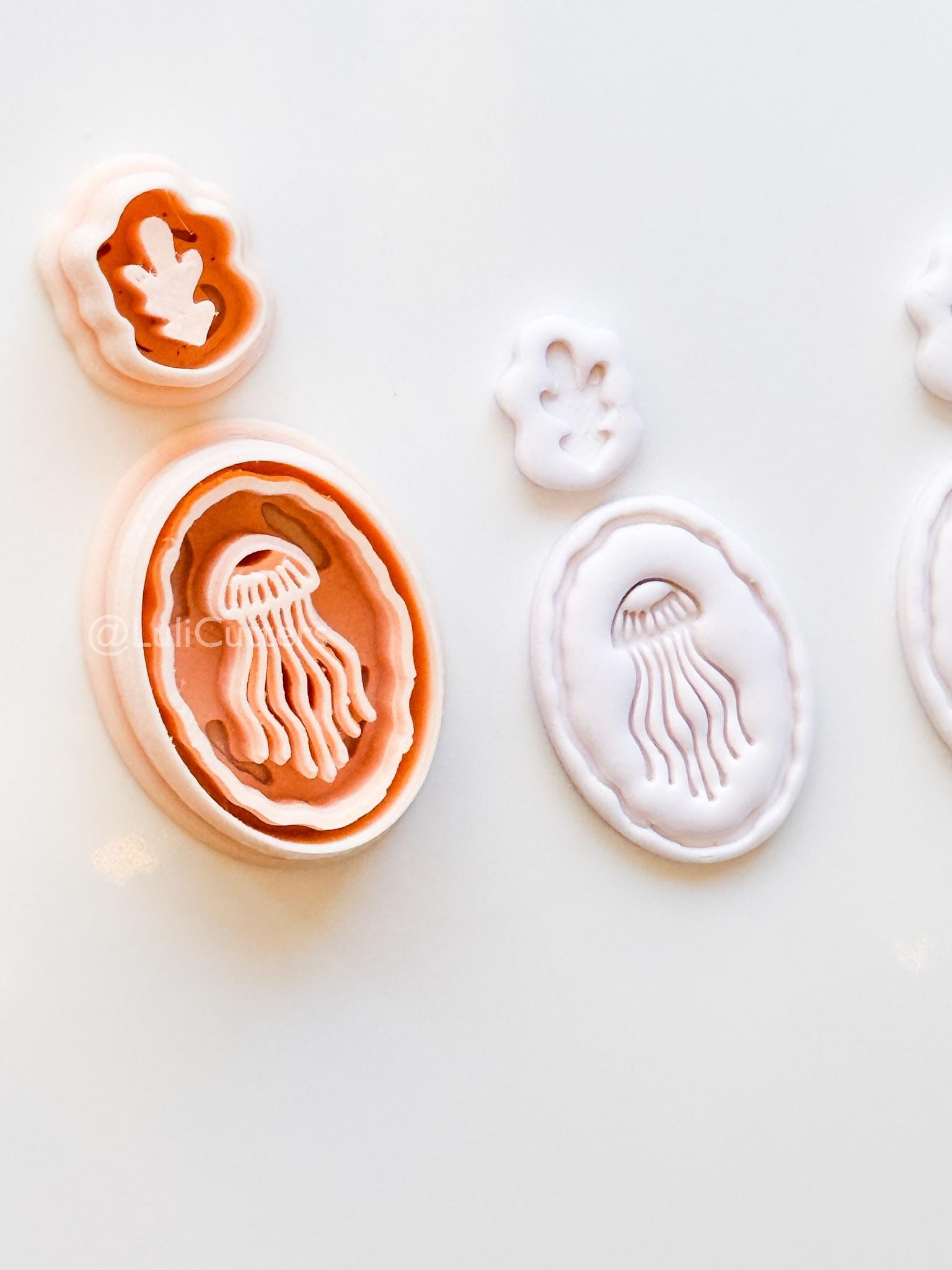 Coastal Cameo Cutter: Jellyfish & Delicate Seashell Design for Polymer Clay