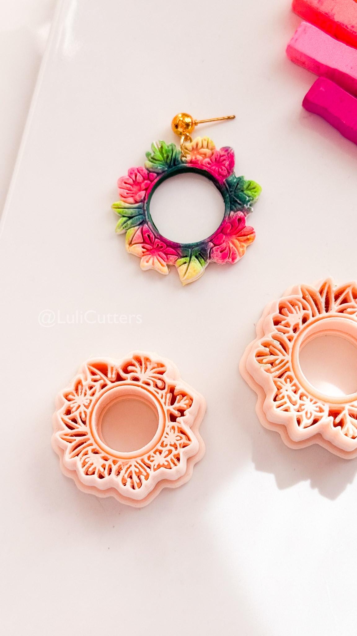 Hawaii floral wreath | Floral Circle Shape for Polymer Clay