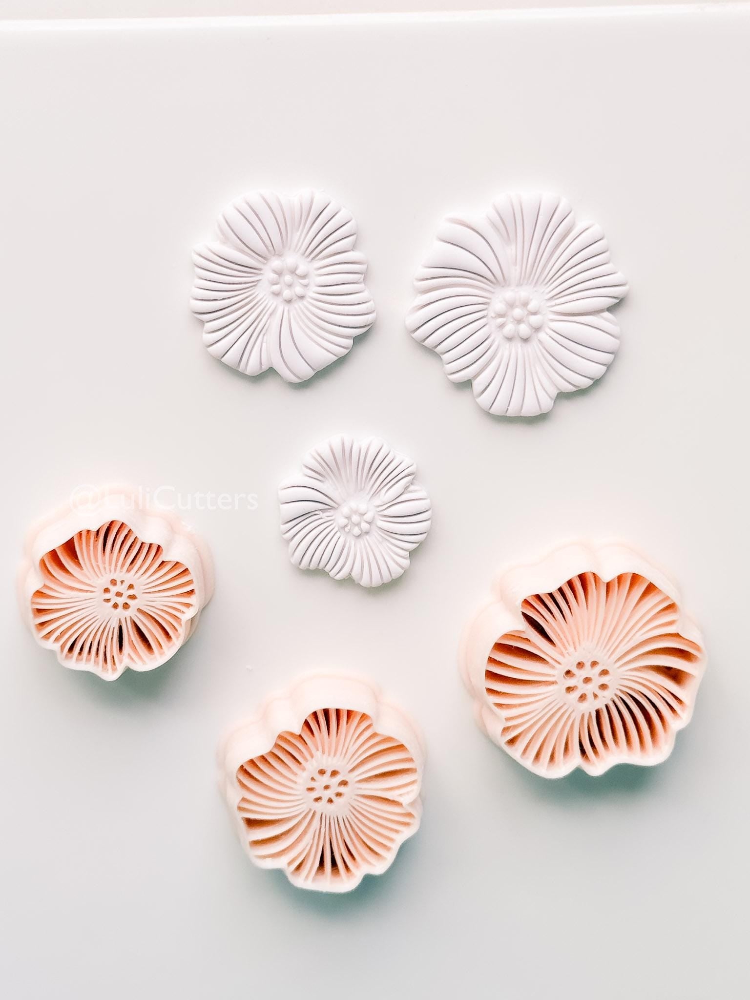 Ribbed Texture Flower Cutter: Intricate Layered Petal Design for Polymer Clay