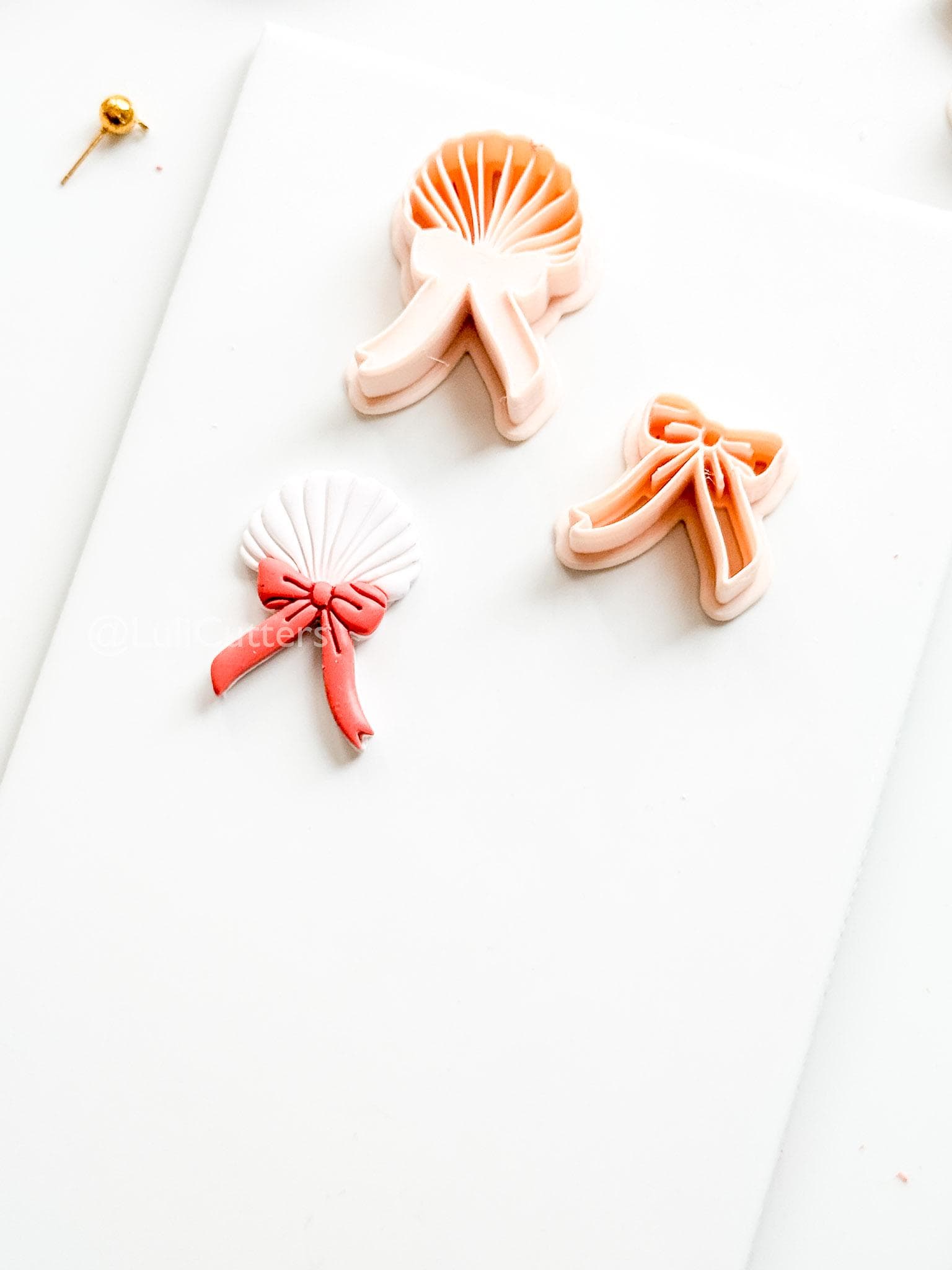 Layered Sweetheart Shell Cutter: Romantic Bow & Scallop Design for Polymer Clay