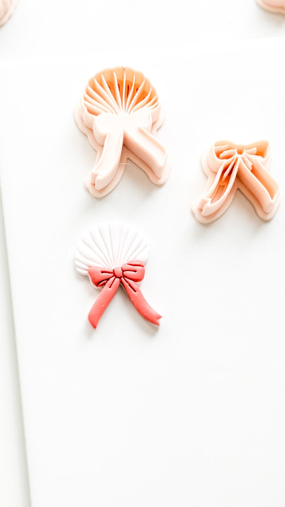 Layered Sweetheart Shell Cutter: Romantic Bow & Scallop Design for Polymer Clay