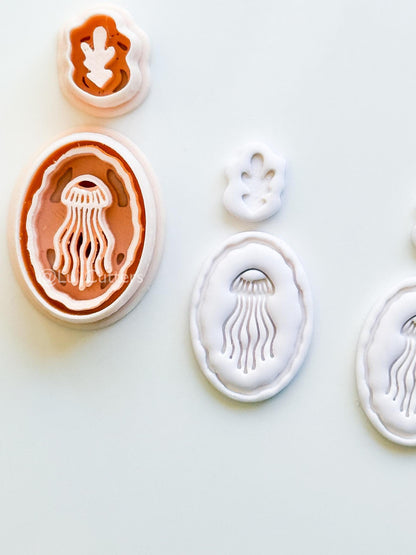 Coastal Cameo Cutter: Jellyfish & Delicate Seashell Design for Polymer Clay