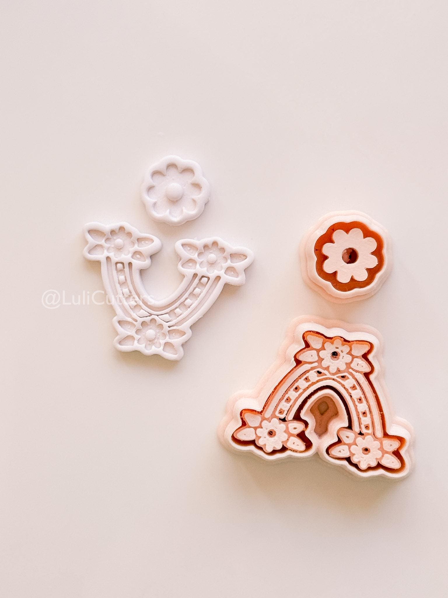 Rainbow Daisy Cutter: Floral Arch Shape for Polymer Clay