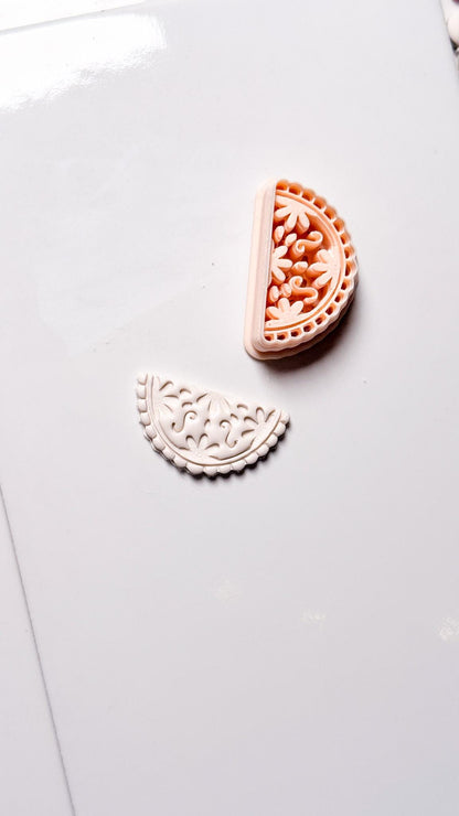 Bloom Watermelon Cutter: Detailed Floral Pattern for Polymer Clay