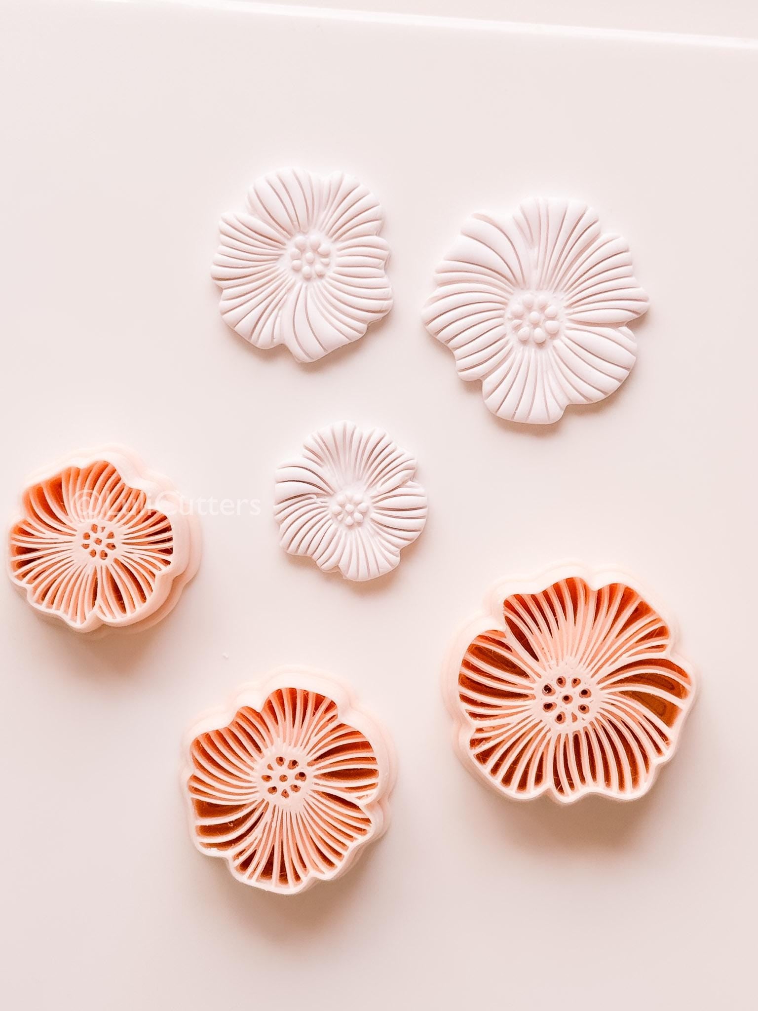 Ribbed Texture Flower Cutter: Intricate Layered Petal Design for Polymer Clay