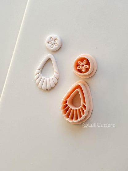 Sand Dollar Teardrop Cutter: Coastal Shell Pattern Shape for Polymer Clay