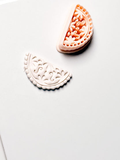 Bloom Watermelon Cutter: Detailed Floral Pattern for Polymer Clay