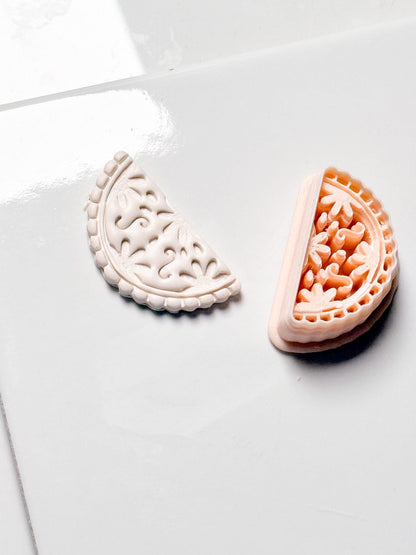 Bloom Watermelon Cutter: Detailed Floral Pattern for Polymer Clay