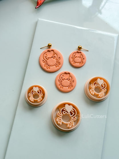 Crab Holding Heart Cutter: Coastal Sea Life Shape for Polymer Clay