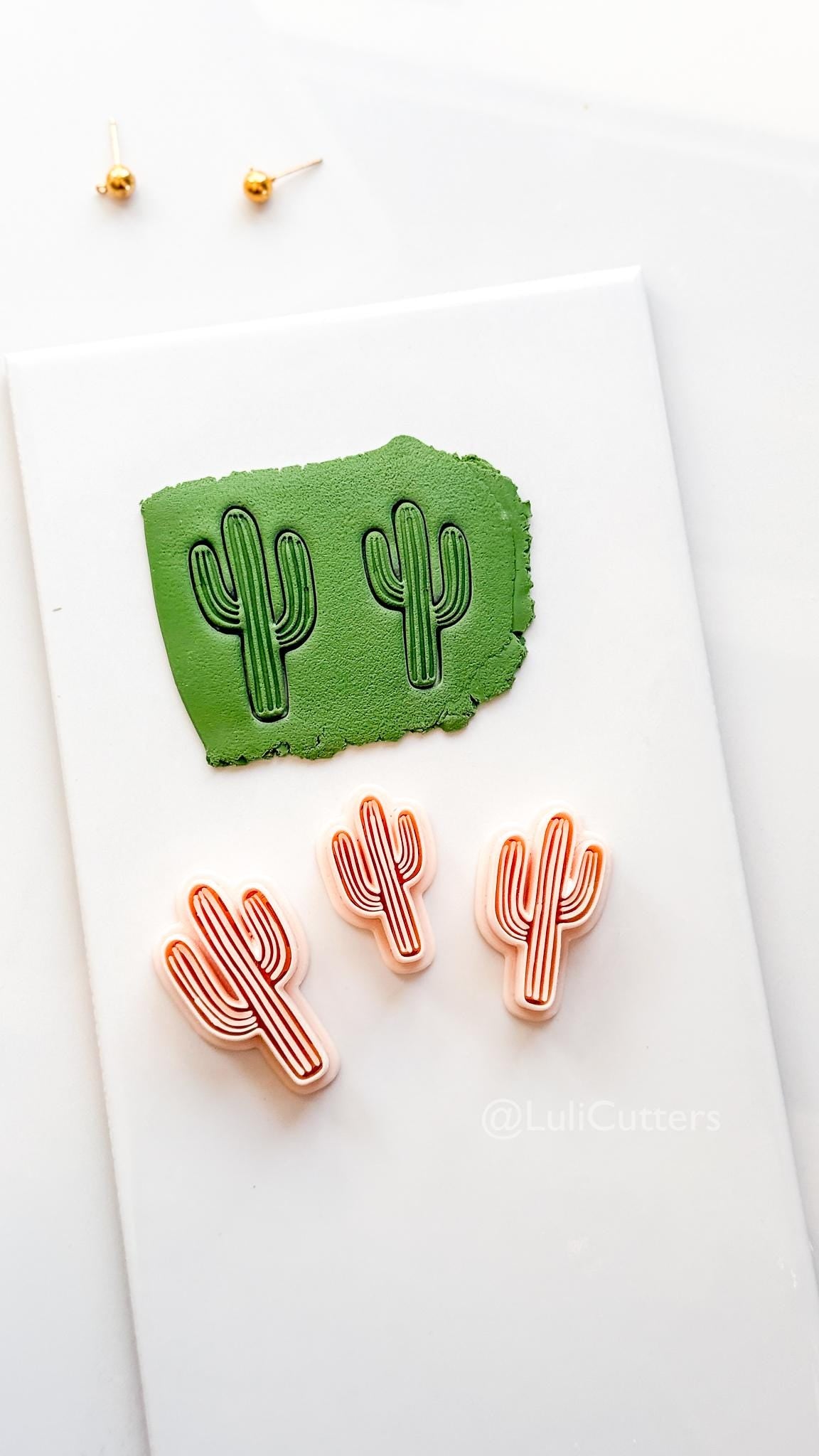 Ribbed Cactus Cutter: Desert Saguaro Shape for Polymer Clay