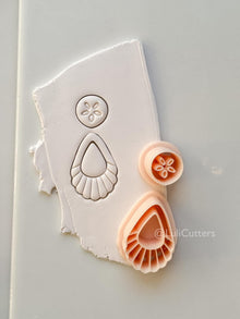 Sand Dollar Teardrop Cutter: Coastal Shell Pattern Shape for Polymer Clay