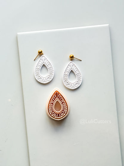 Ribbed Drop Cutter, Teardrop shape clay cutter for Earrings