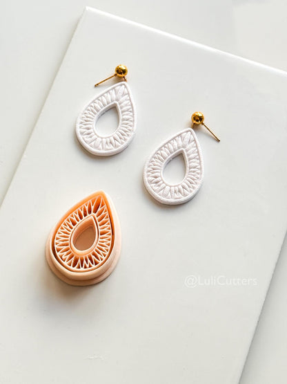 Ribbed Drop Cutter, Teardrop shape clay cutter for Earrings
