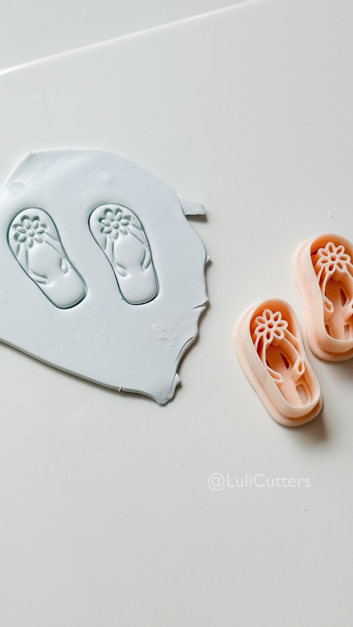 Floral Flipflop Cutter: Tropical Sandal Shape for Polymer Clay