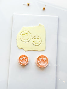 Palm Tree Smiley Cutter: Tropical Face Shape for Polymer Clay