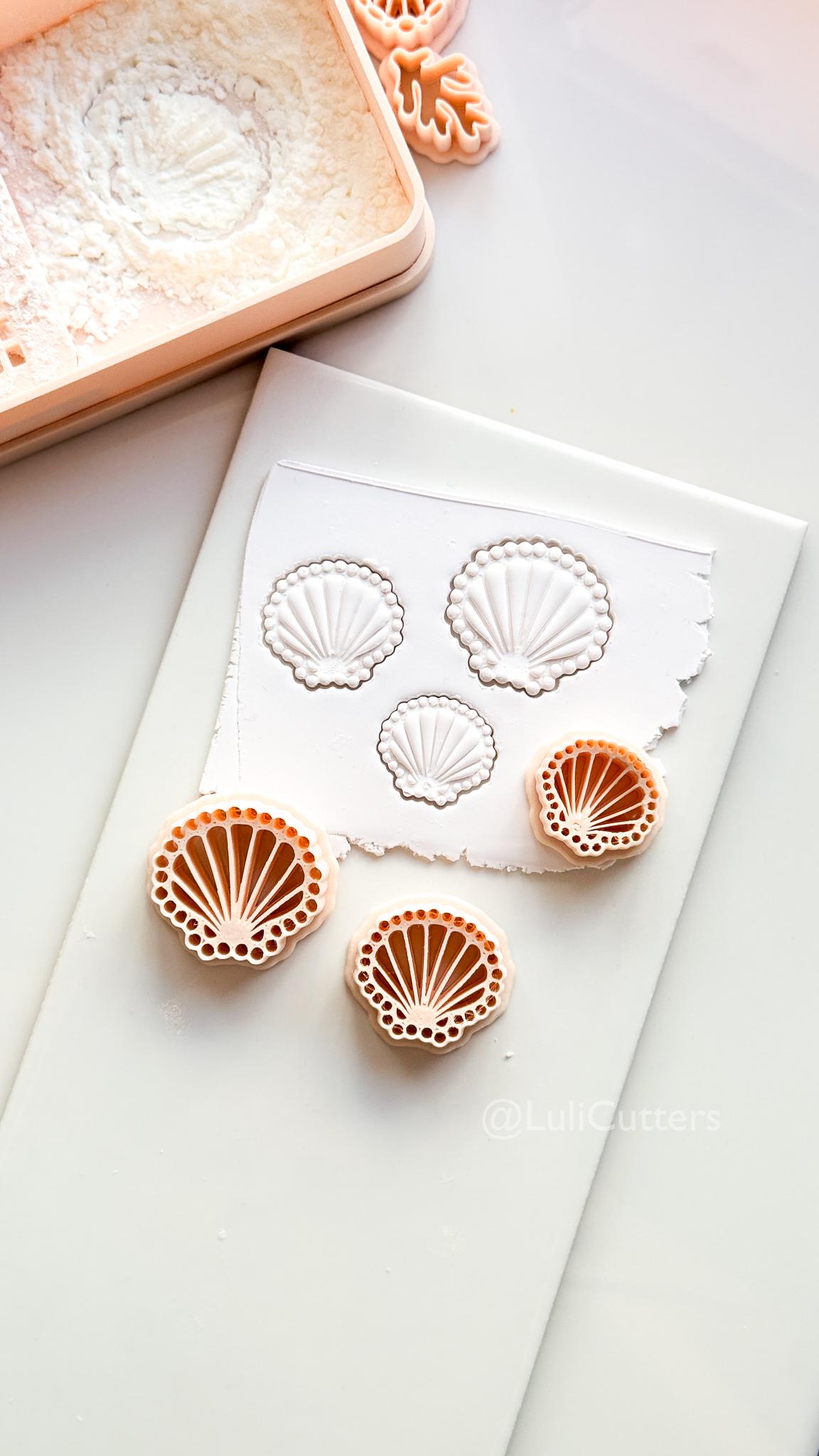 Bead Frame Shell Cutter: Scallop Shell with beaded edge