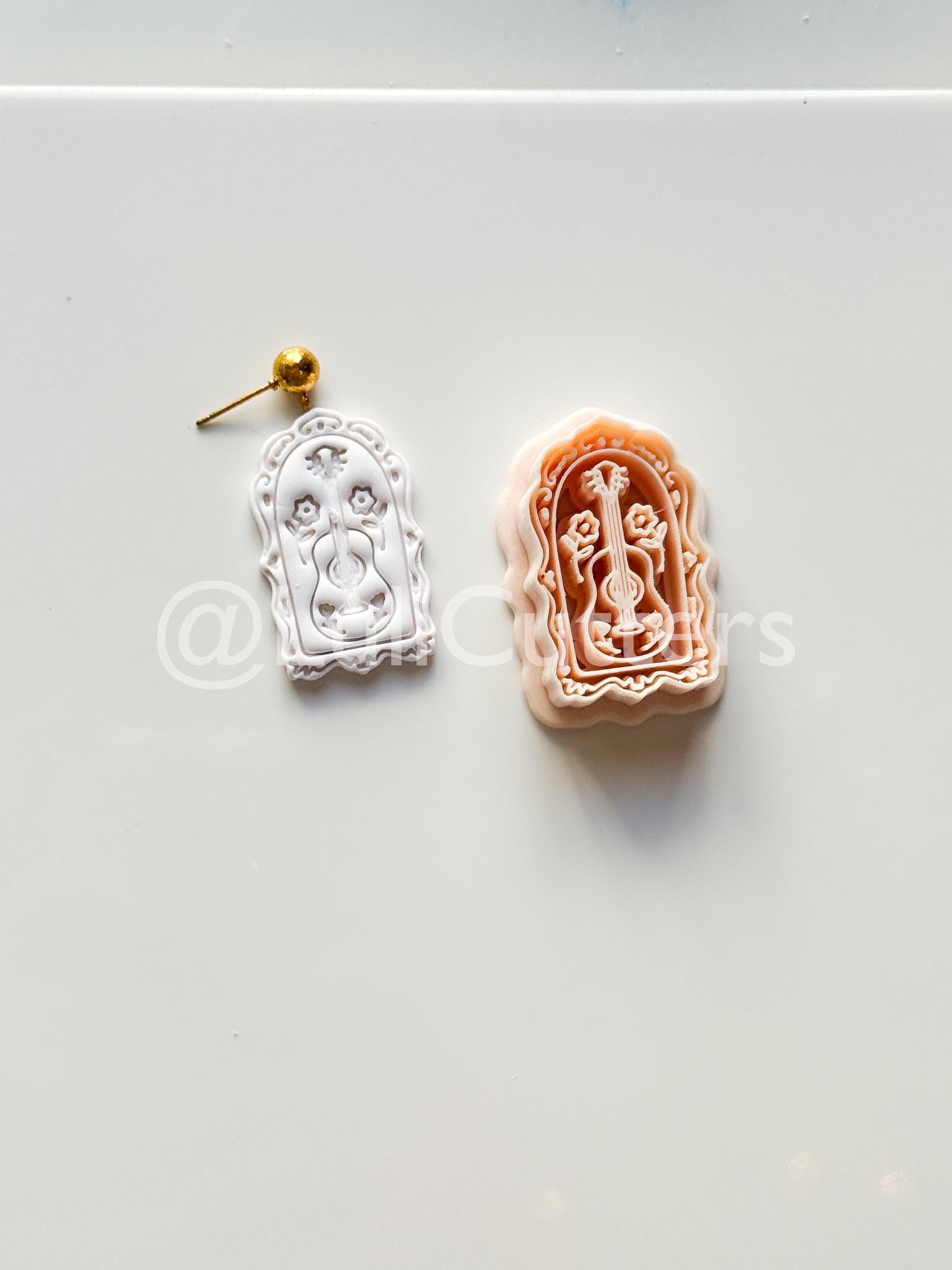 Guitar Solo Cutter: Floral Acoustic Instrument Design for Polymer Clay