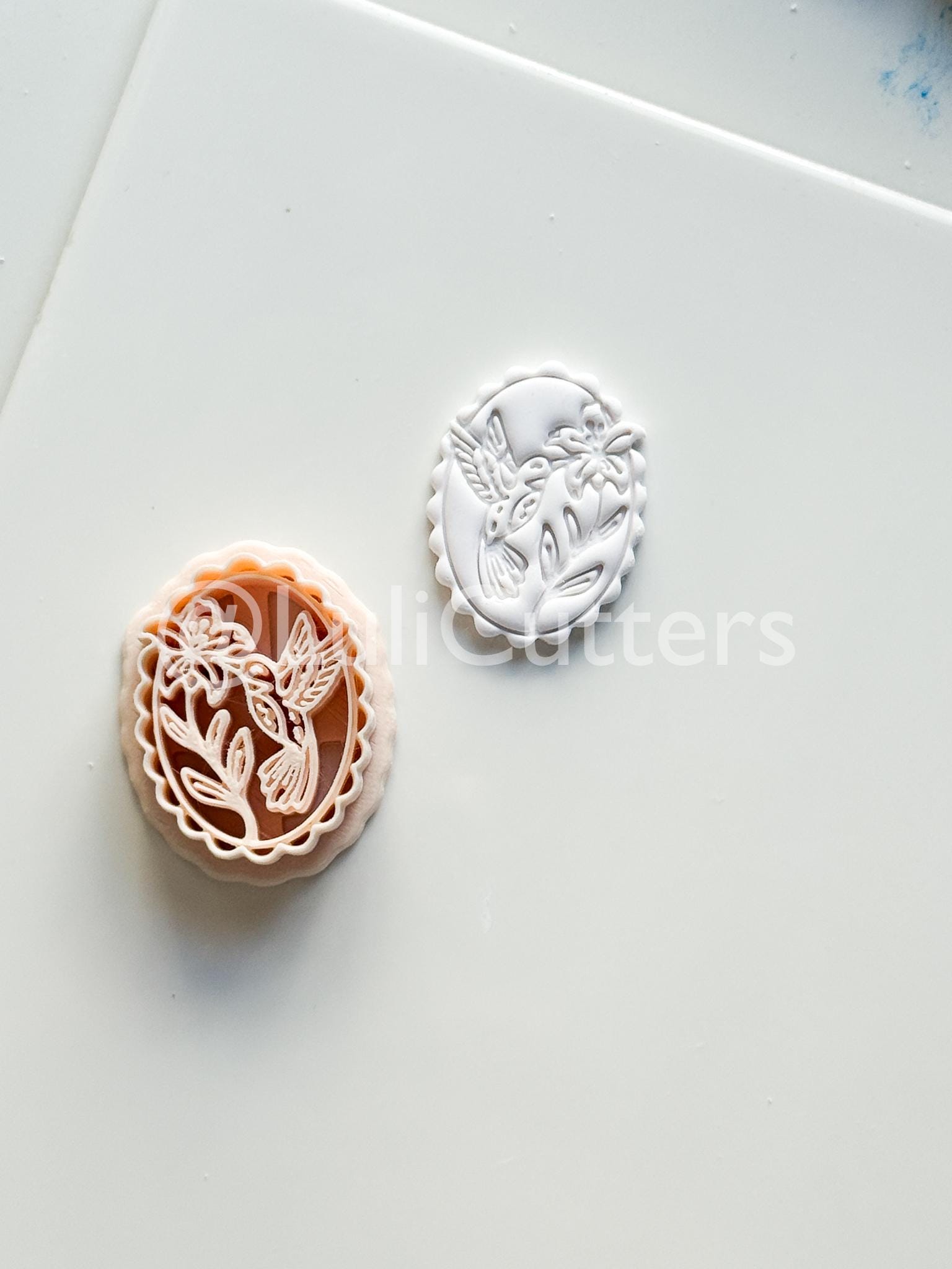 Tropical Hummingbird Cutter: Floral Bird Cameo Design for Polymer Clay