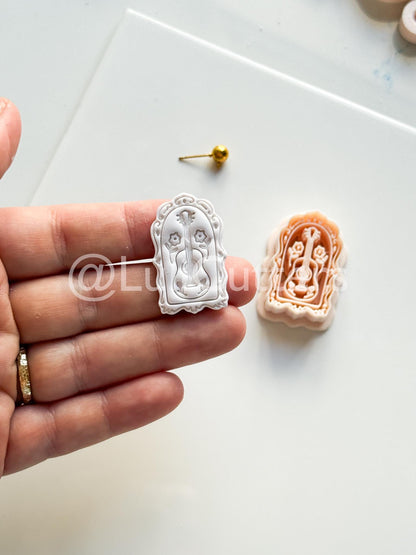 Guitar Solo Cutter: Floral Acoustic Instrument Design for Polymer Clay
