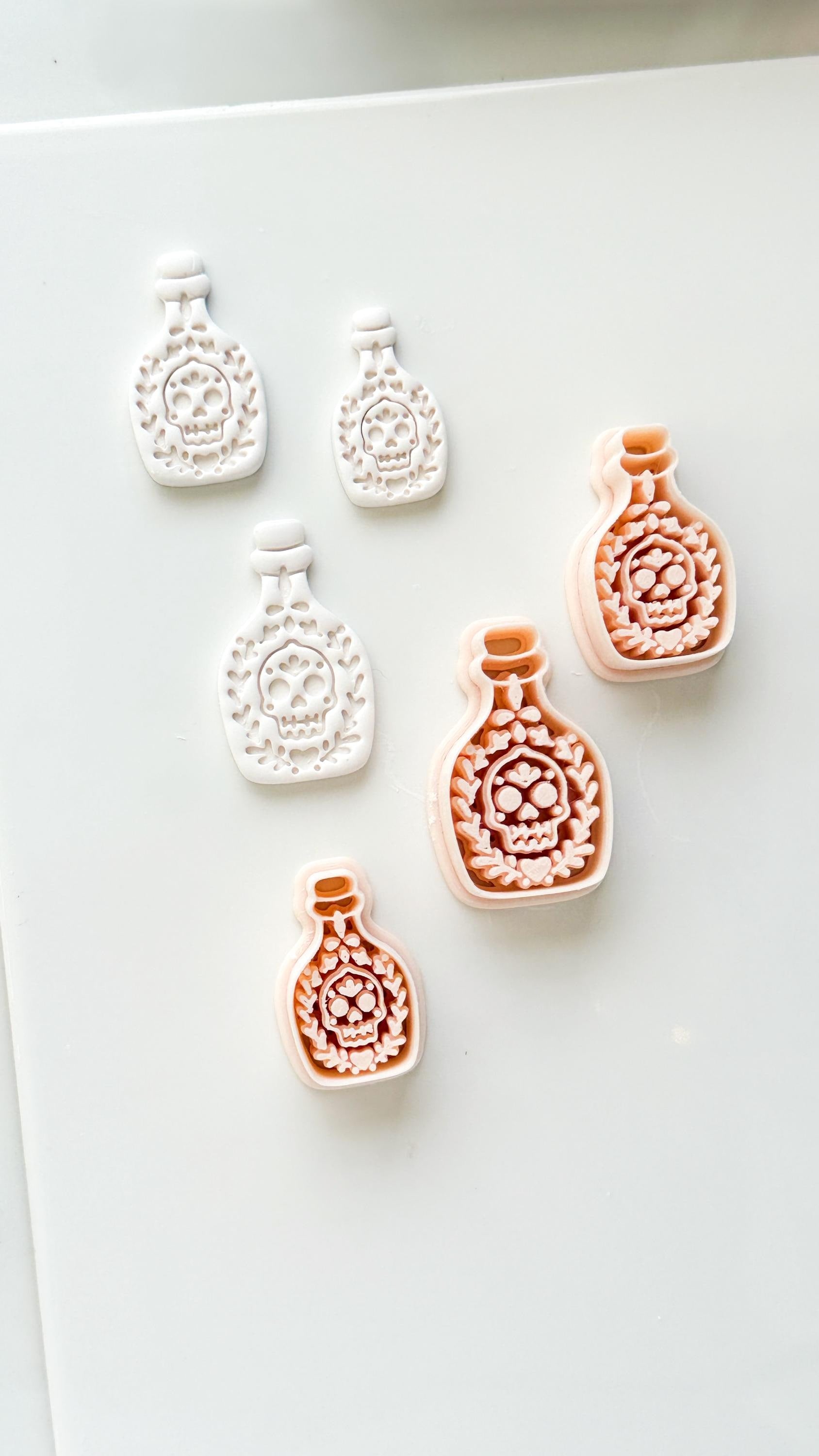 Folk Skull Potion Cutter: Floral Skull Bottle Dangle Shape for Polymer Clay