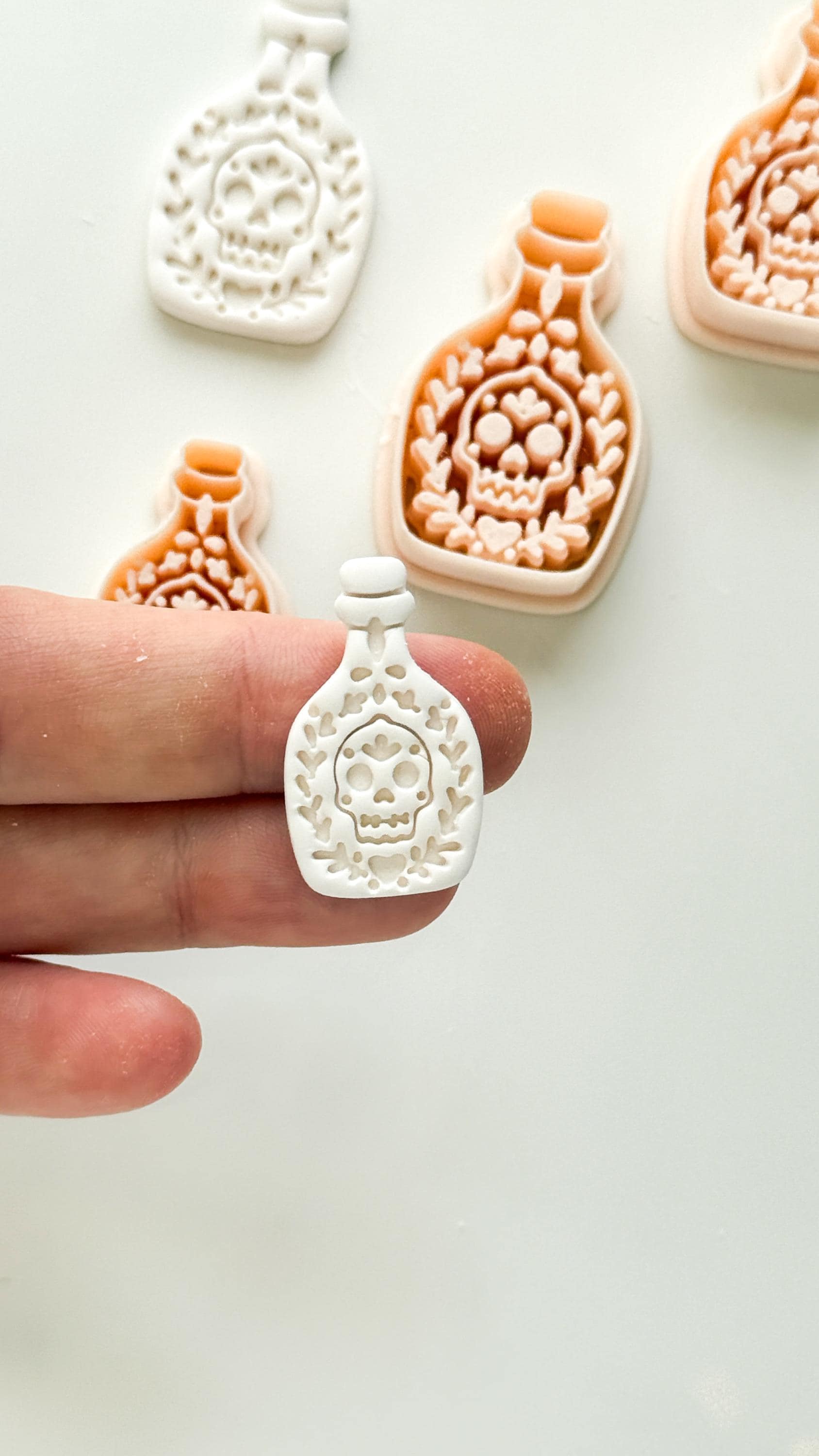 Folk Skull Potion Cutter: Floral Skull Bottle Dangle Shape for Polymer Clay