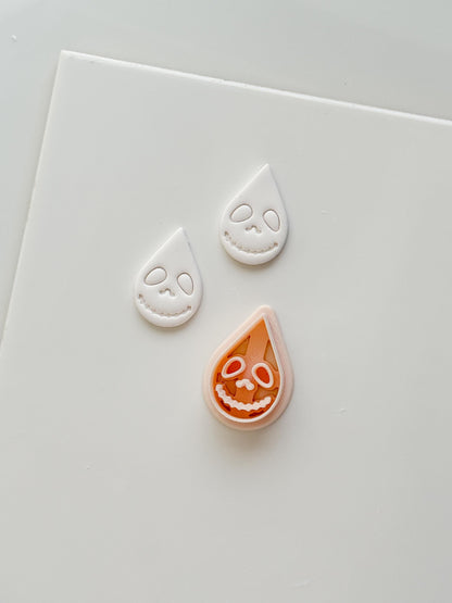 Teardrop Jack Cutter: Grinning Lantern Drop Shape for Polymer Clay