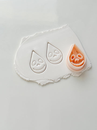 Teardrop Jack Cutter: Grinning Lantern Drop Shape for Polymer Clay