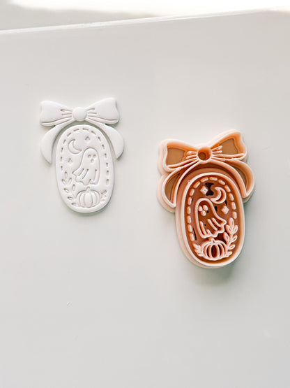 Moonlit Boo Cutter: Bow Framed Ghost Cameo for Polymer Clay