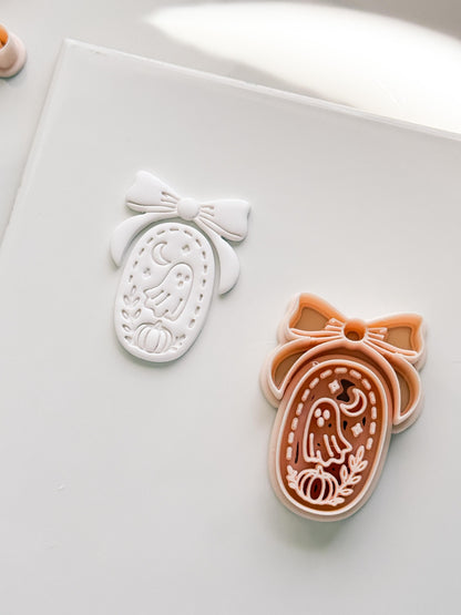 Moonlit Boo Cutter: Bow Framed Ghost Cameo for Polymer Clay