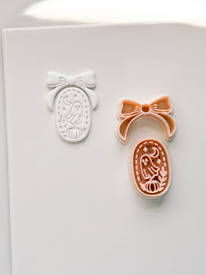 Moonlit Boo Cutter: Bow Framed Ghost Cameo for Polymer Clay