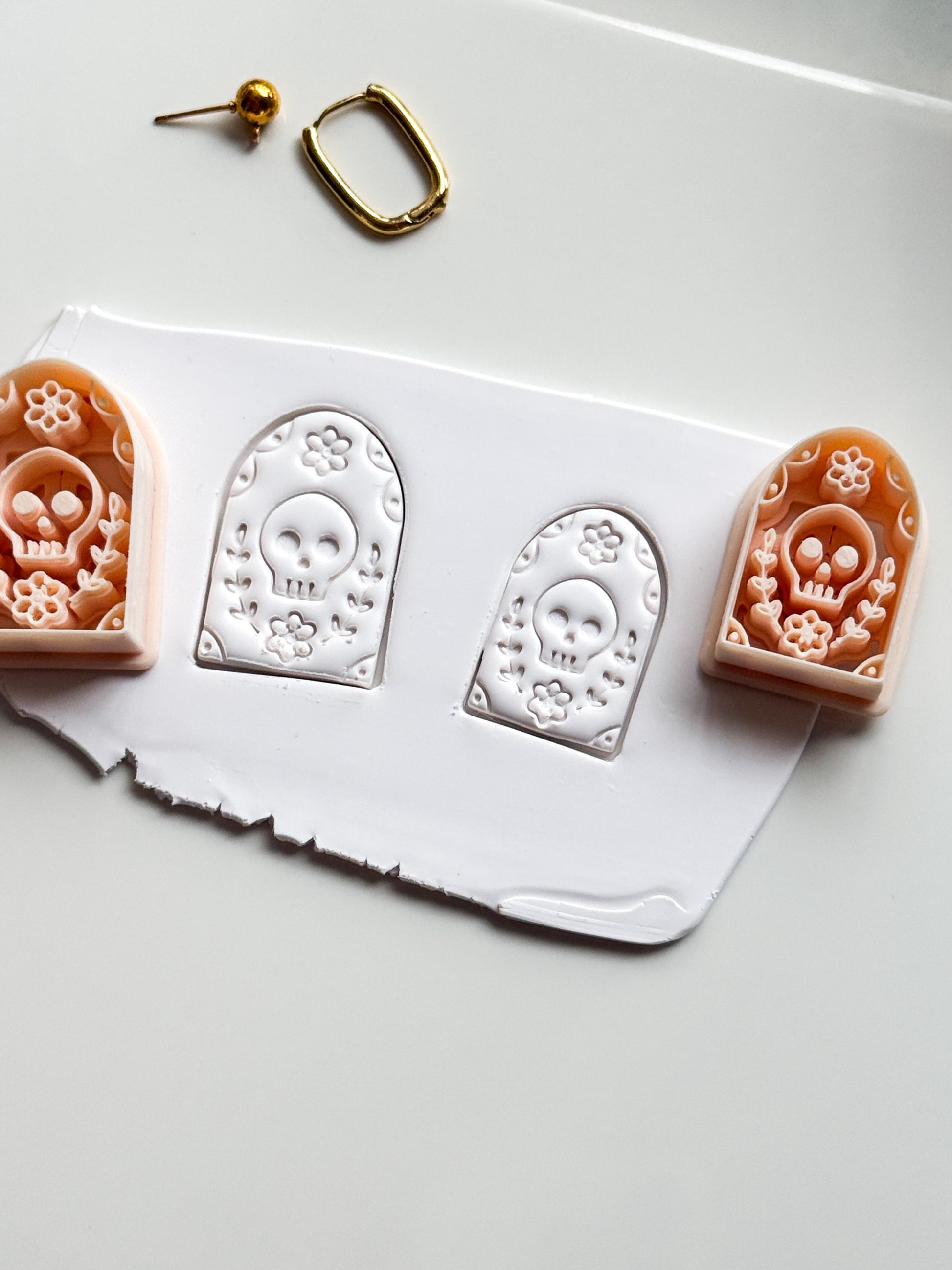 Skull Bloom Arch Cutter: Floral Sugar Skull Dangle for Polymer Clay