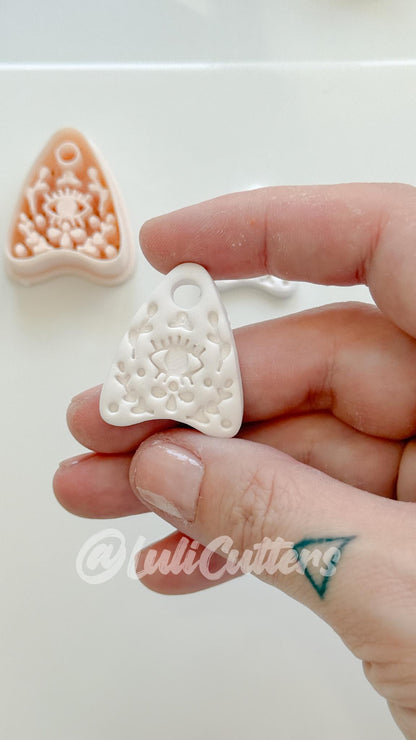 Ouija Eye Planchette Cutter: Mystic Talking Board Shape for Polymer Clay