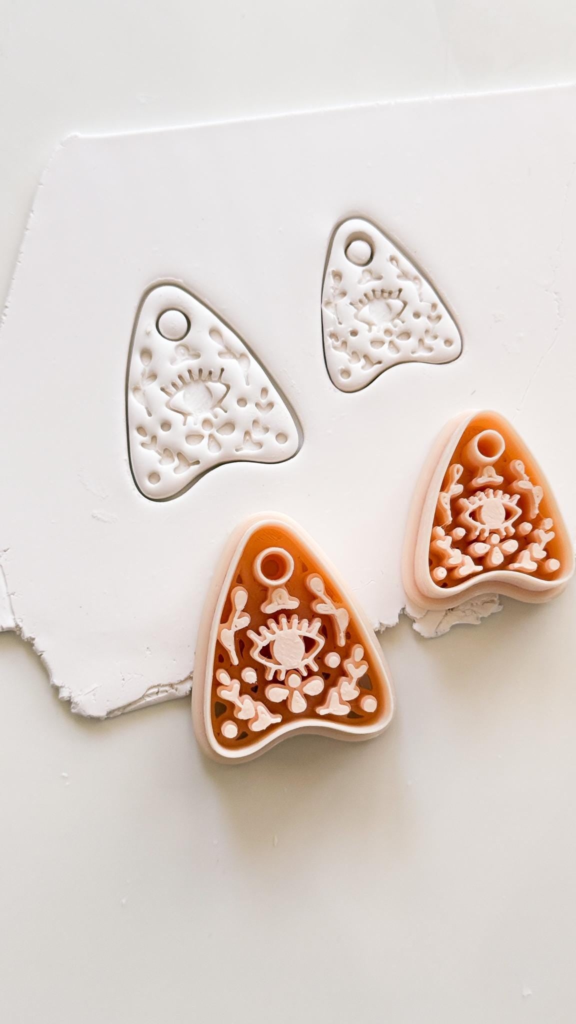 Ouija Eye Planchette Cutter: Mystic Talking Board Shape for Polymer Clay