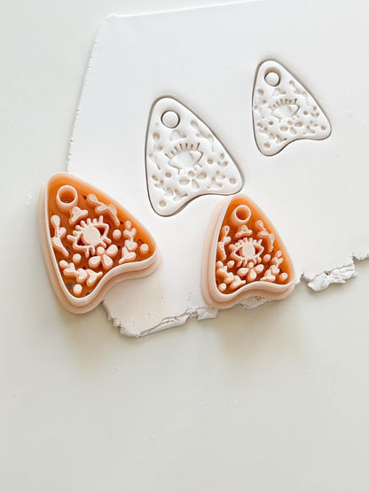 Ouija Eye Planchette Cutter: Mystic Talking Board Shape for Polymer Clay
