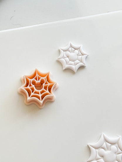 Mouse Web Cutter: Spider Web Halloween Shape for Polymer Clay