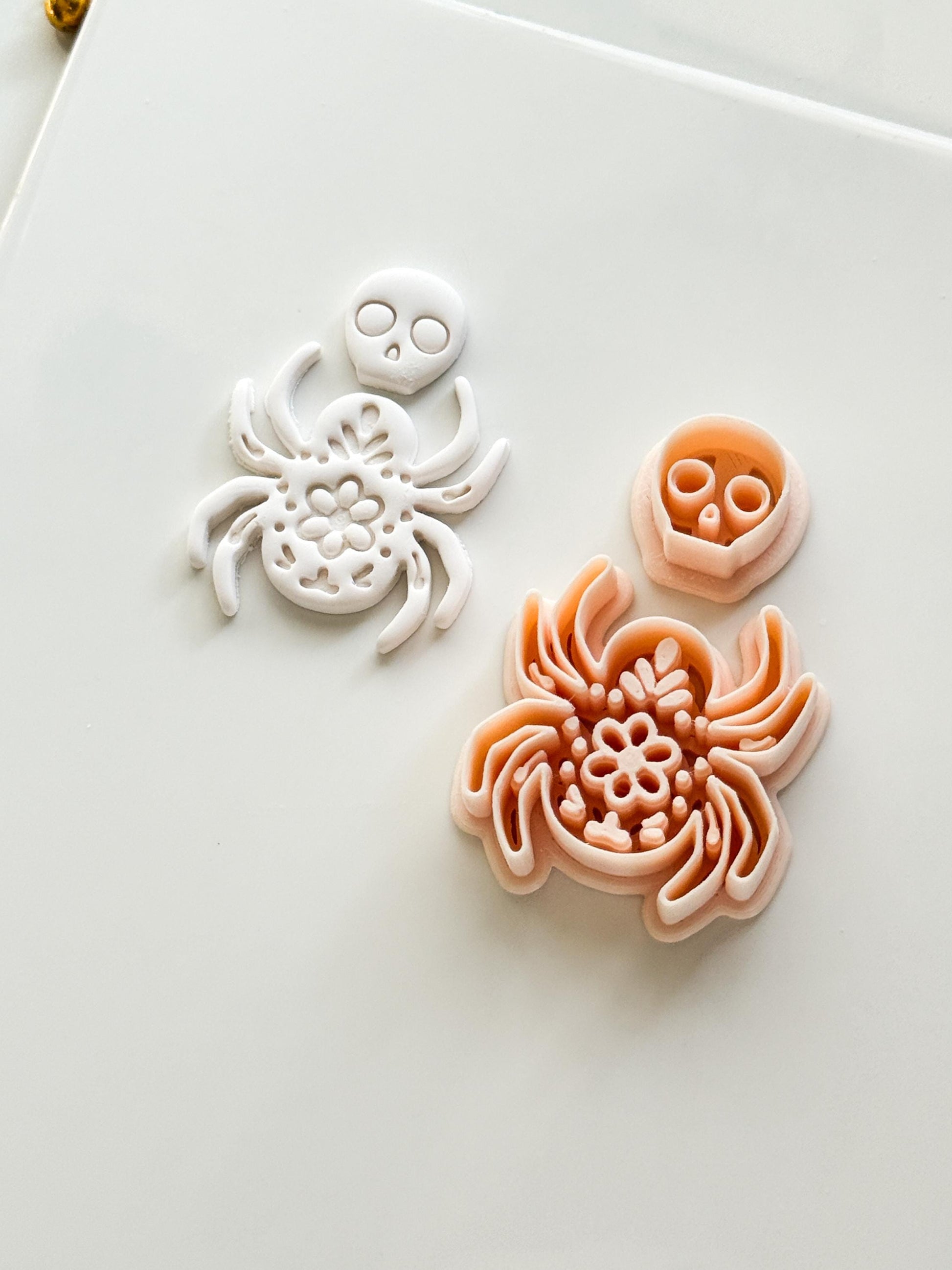 Bloom Spider Cutter: Floral Spider Halloween Design for Polymer Clay
