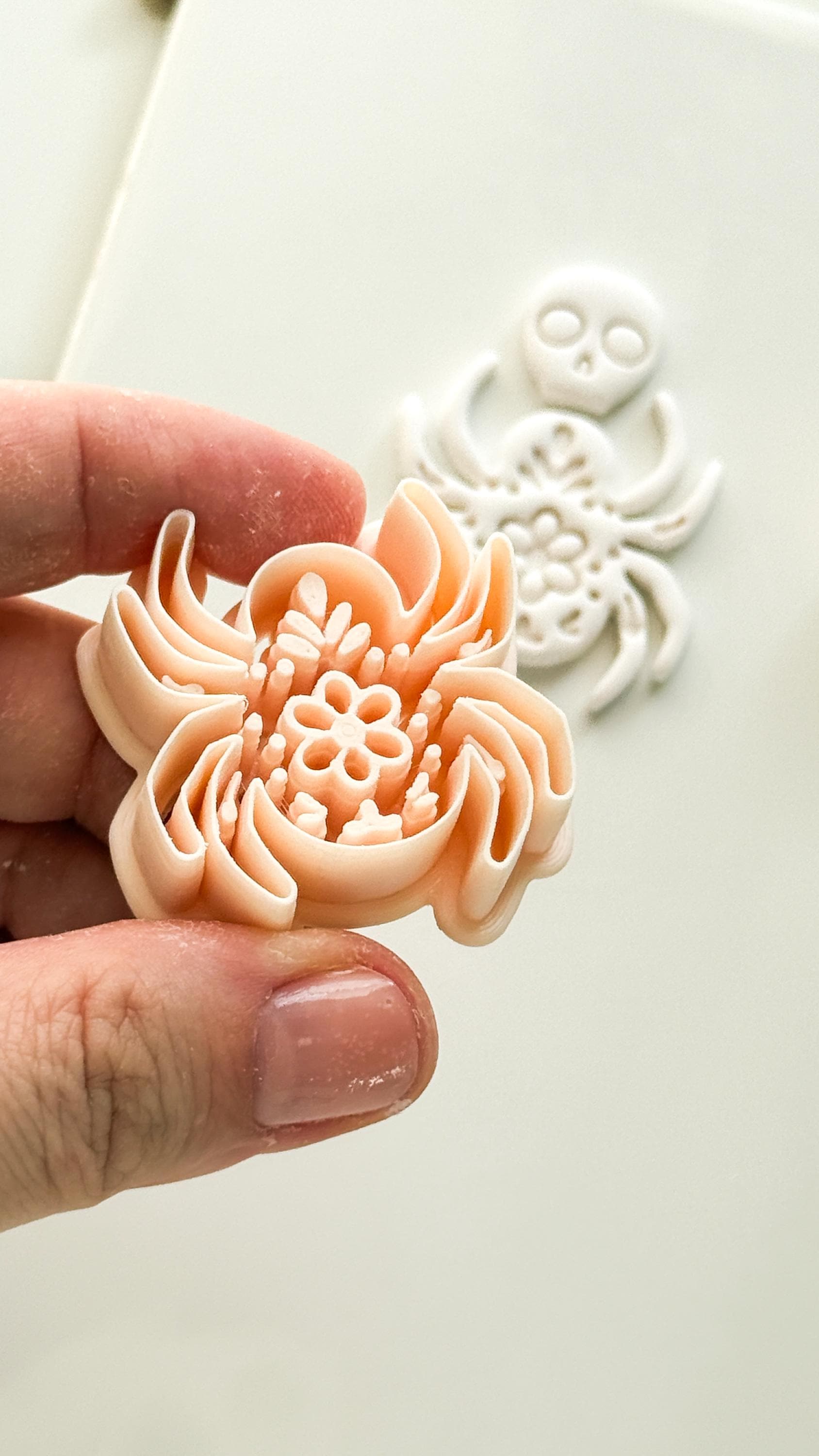 Bloom Spider Cutter: Floral Spider Halloween Design for Polymer Clay