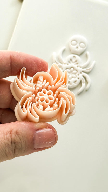 Bloom Spider Cutter: Floral Spider Halloween Design for Polymer Clay