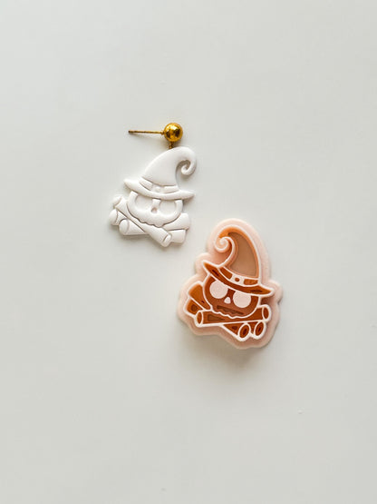 Witchy Bonefire Cutter: Skull With Crossed Bones for Polymer Clay