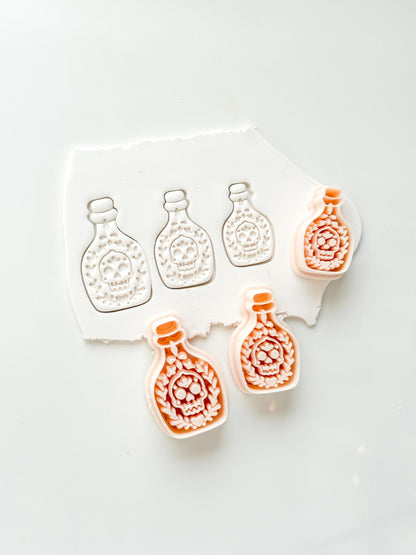 Folk Skull Potion Cutter: Floral Skull Bottle Dangle Shape for Polymer Clay