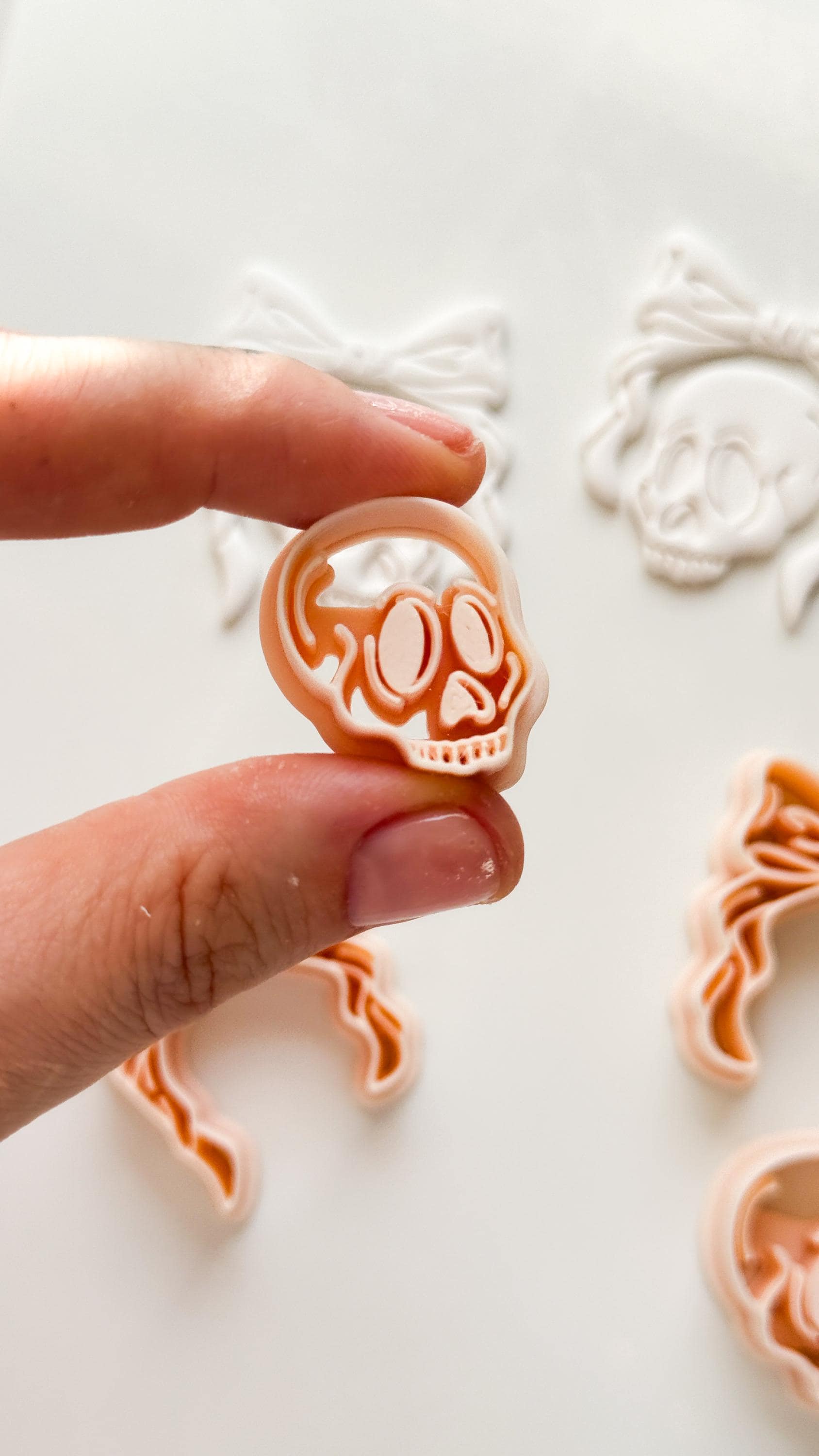 Layered Bow Skull Cutter: Gothic Skull Dangle Design for Polymer Clay
